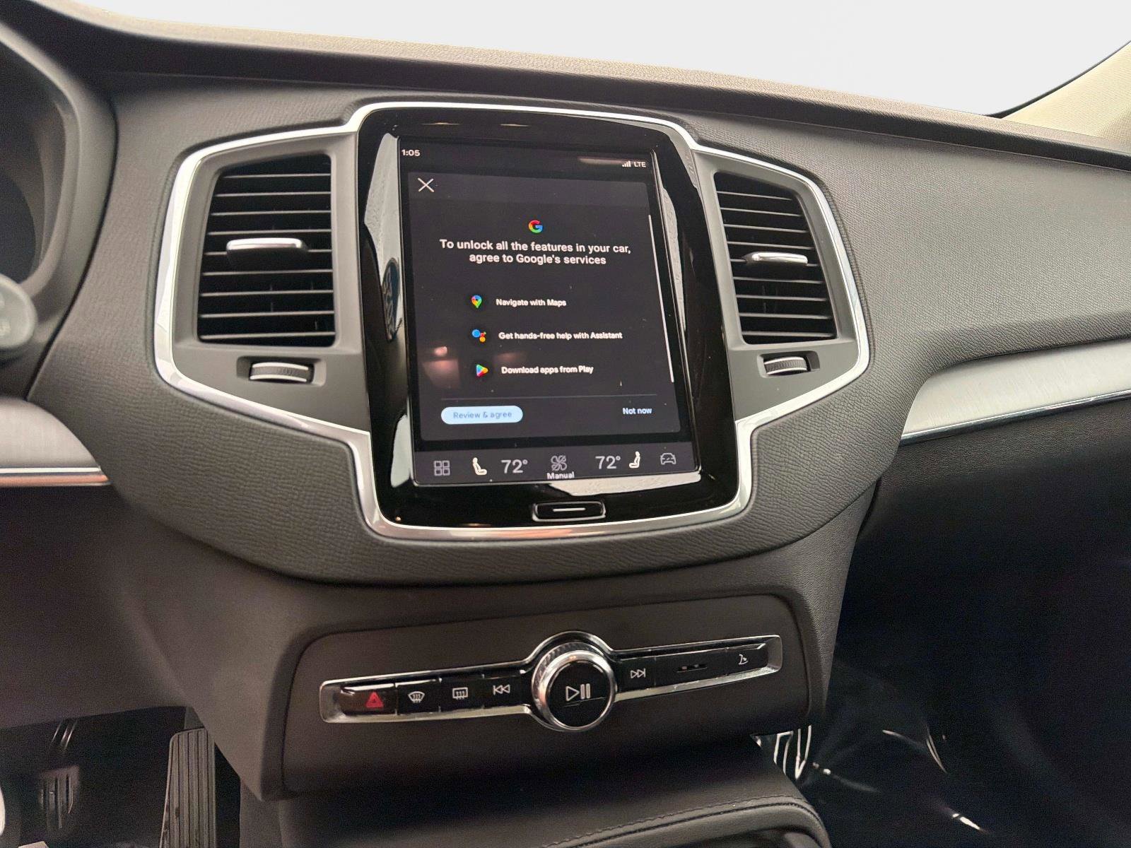 Certified 2025 Volvo XC90 B5 Core image 21