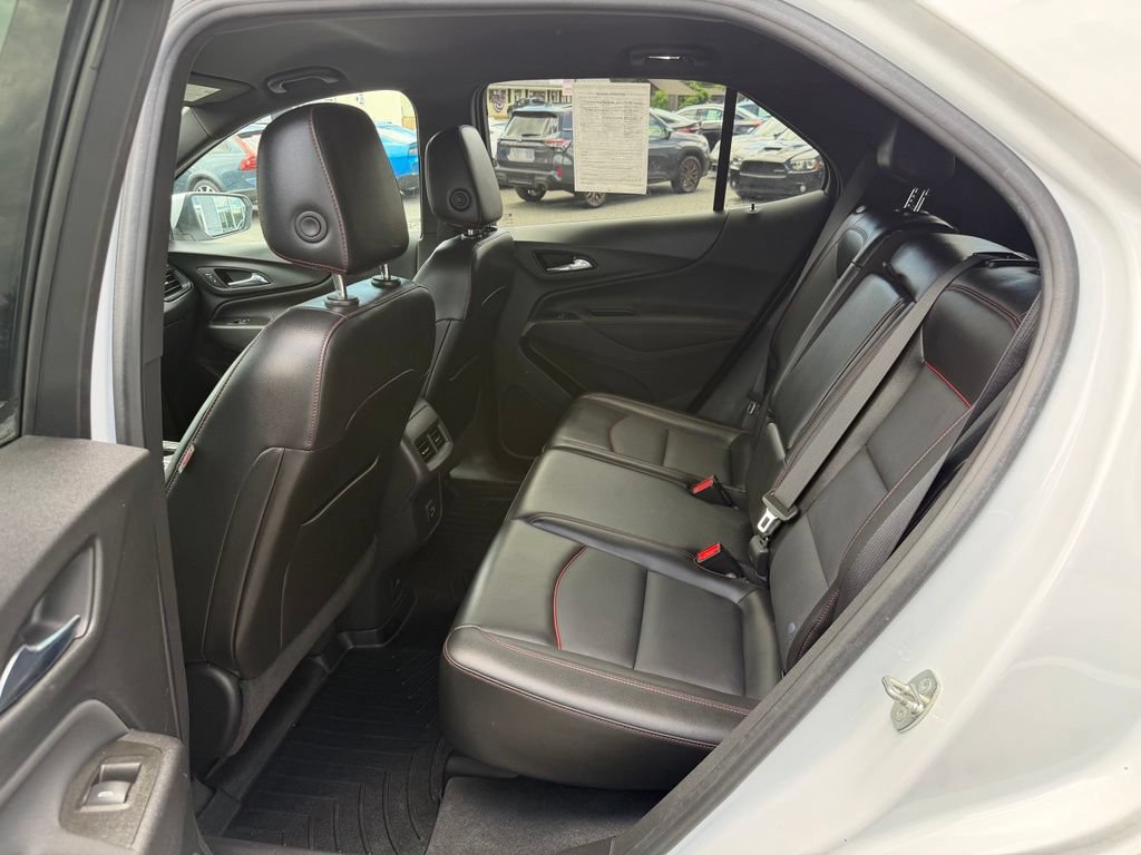 Used 2022 Chevrolet Equinox RS w/ RS Leather Package AWD/4WD image 11
