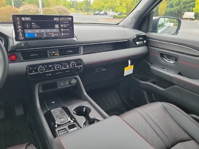 New 2026 Honda Pilot Black Edition image 13