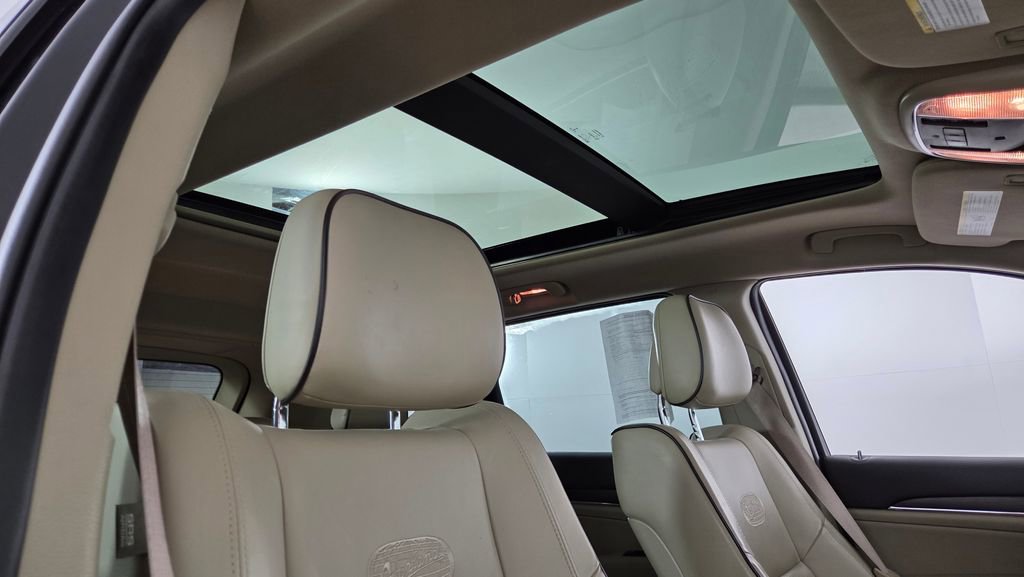 Used 2015 Jeep Grand Cherokee Overland w/ Advanced Technology Group image 39