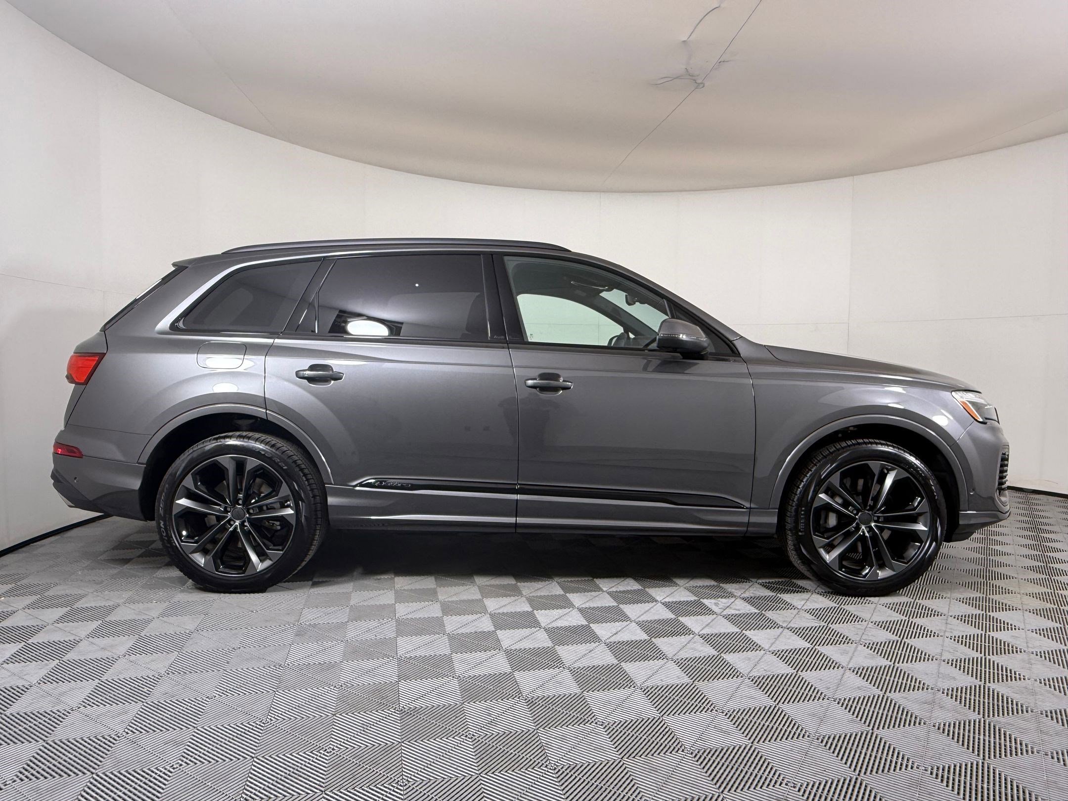 New 2026 Audi Q7 3.0T Premium Plus image 8