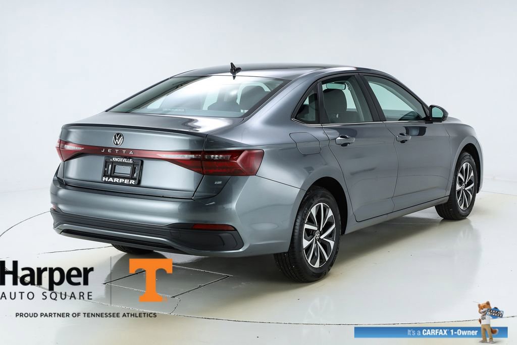 Used 2025 Volkswagen Jetta S image 9