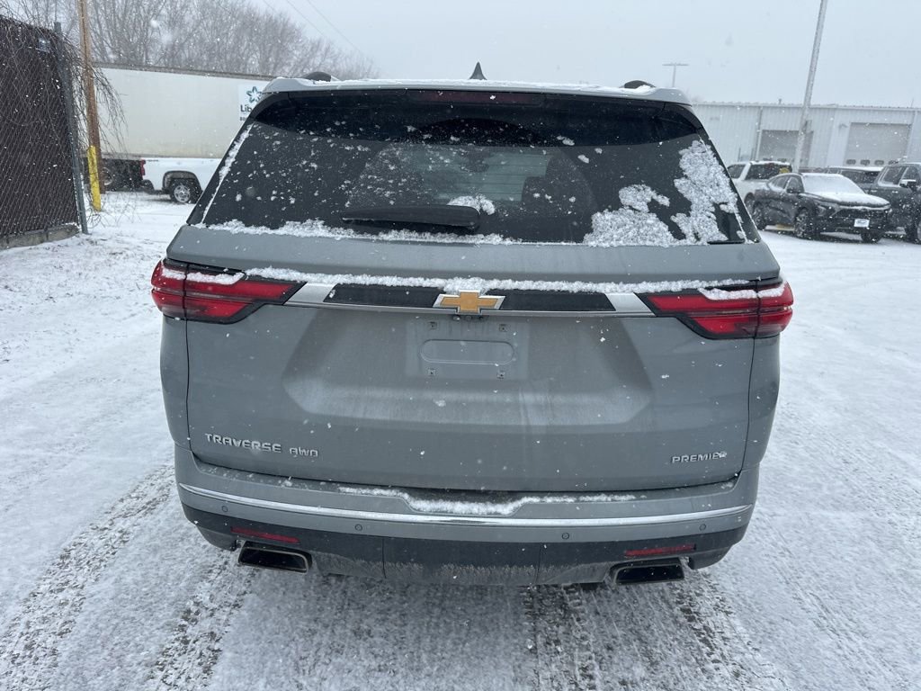 Used 2023 Chevrolet Traverse Premier image 8