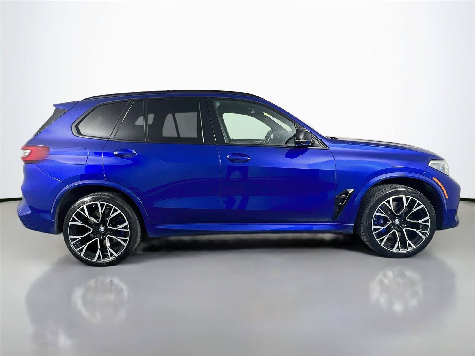Used 2020 BMW X5 M Competition w/ Executive Package AWD/4WD image 7