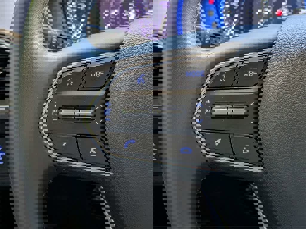 Used 2020 Hyundai Santa Fe Limited image 36