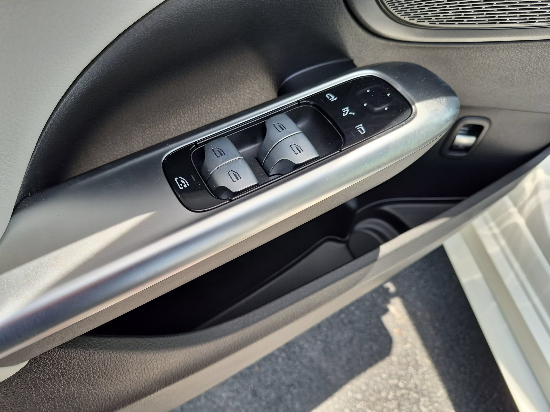 New 2026 Mercedes-Benz C 300 Sedan image 15