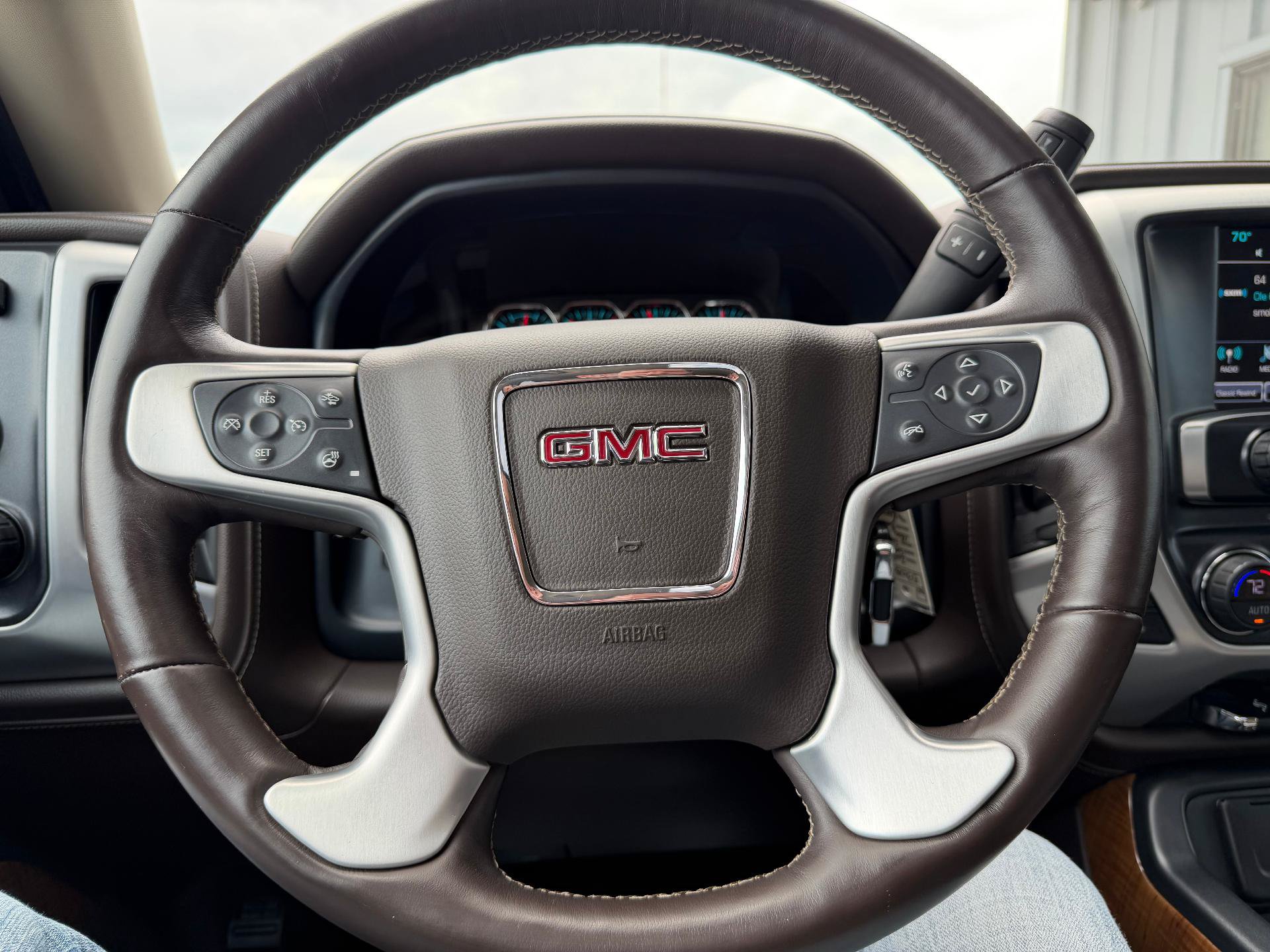 Used 2018 GMC Sierra 1500 SLT AWD/4WD image 13
