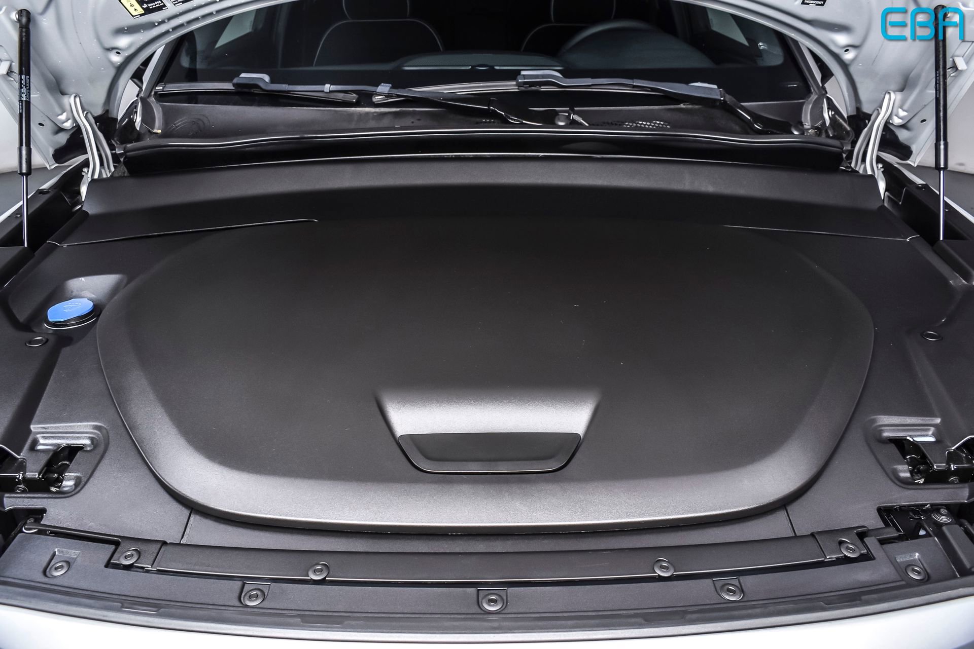 Used 2023 Volvo C40 P8 Recharge Ultimate image 11