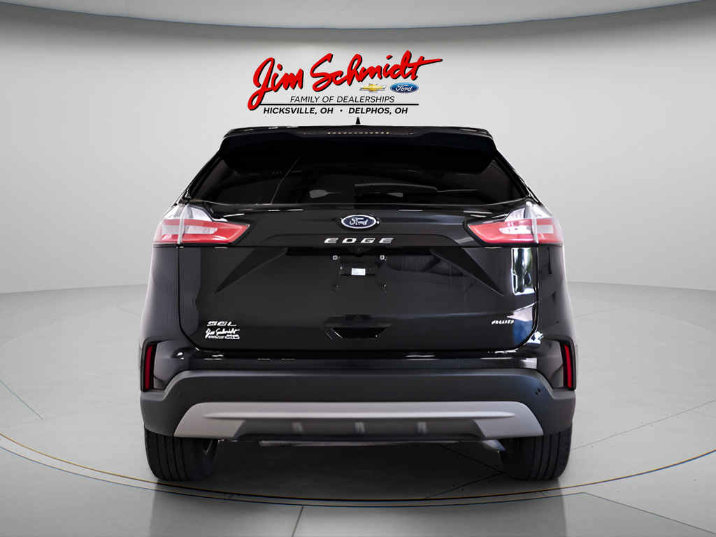 Used 2024 Ford Edge SEL w/ Convenience Package AWD/4WD image 5