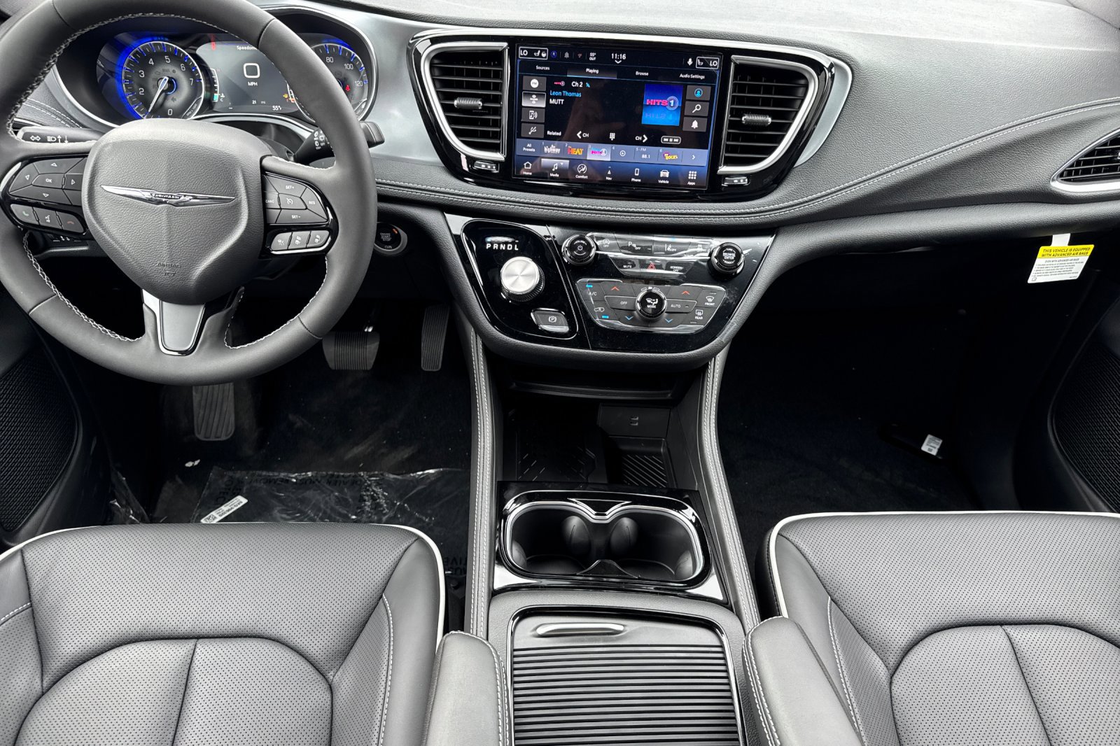 New 2026 Chrysler Pacifica Limited w/ S Appearance Package image 12