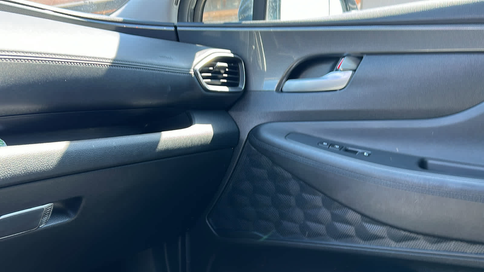 Used 2022 Hyundai Santa Fe XRT image 17