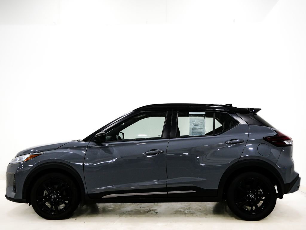 Used 2023 Nissan Kicks SR w/ SR Premium Package image 5