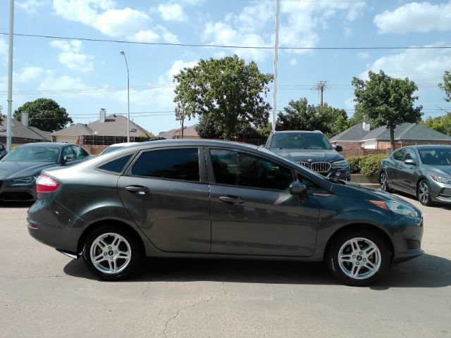 Used 2019 Ford Fiesta SE FWD image 5