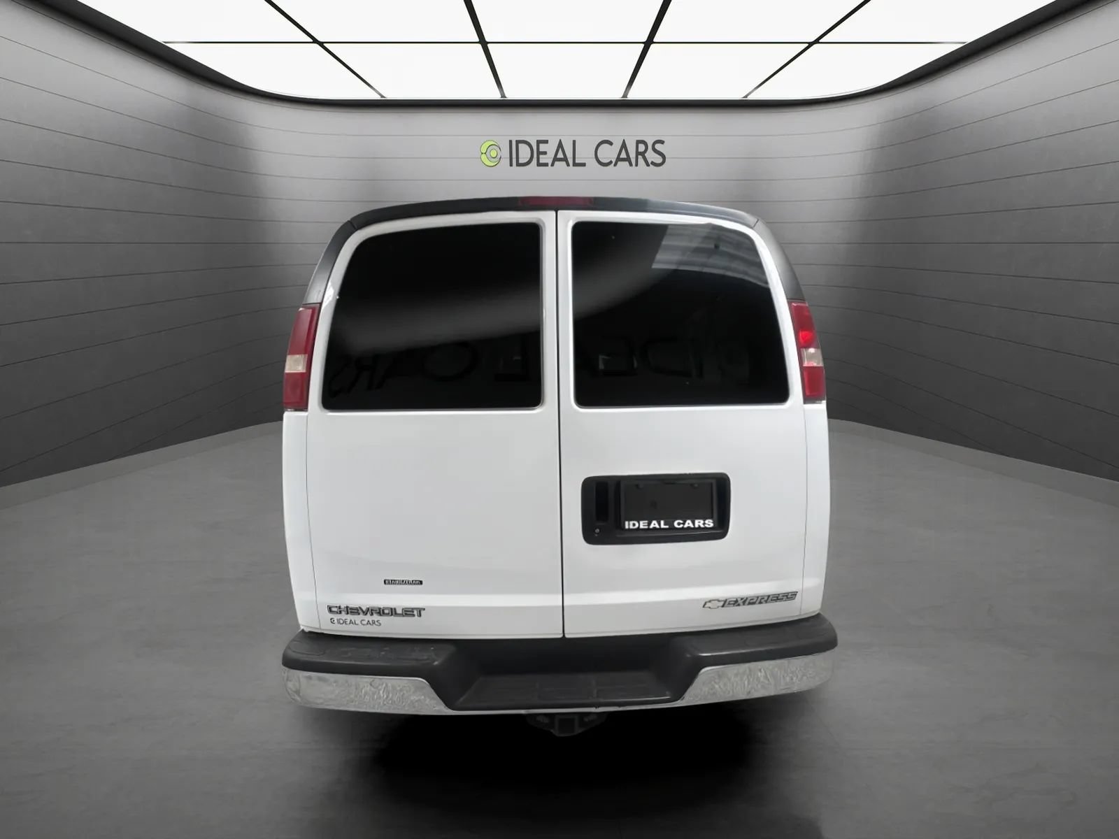 Used 2004 Chevrolet Express 3500 Extended Passenger w/ LS Preferred Equipment Group RWD image 6