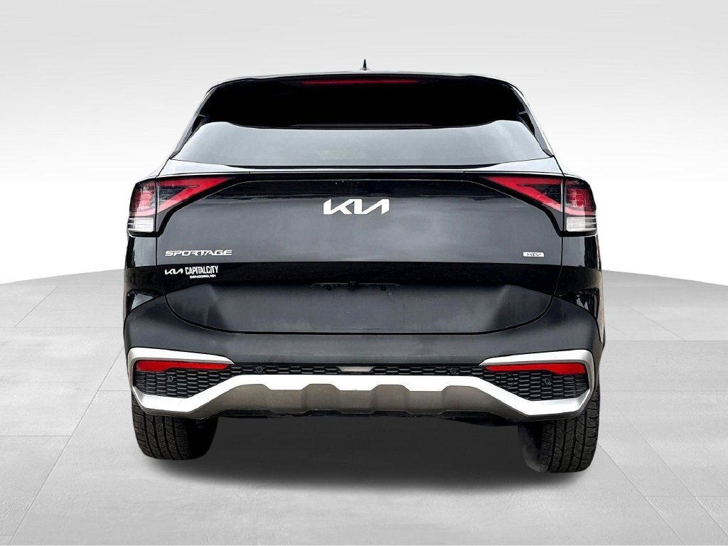Used 2023 Kia Sportage EX AWD/4WD image 6