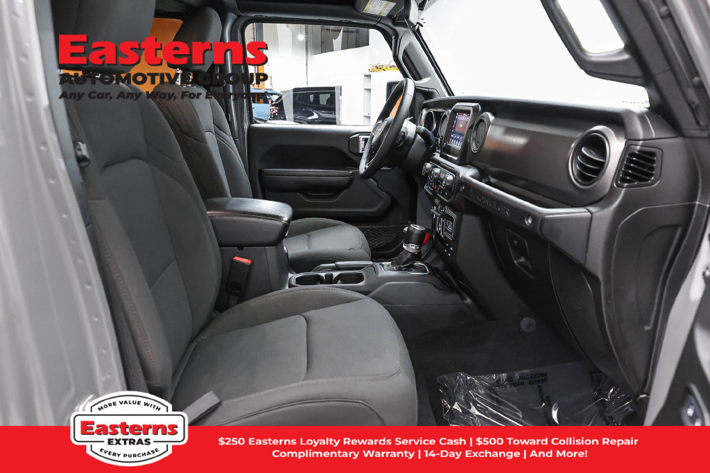 Used 2023 Jeep Wrangler Unlimited w/ Cold Weather Group AWD/4WD image 25