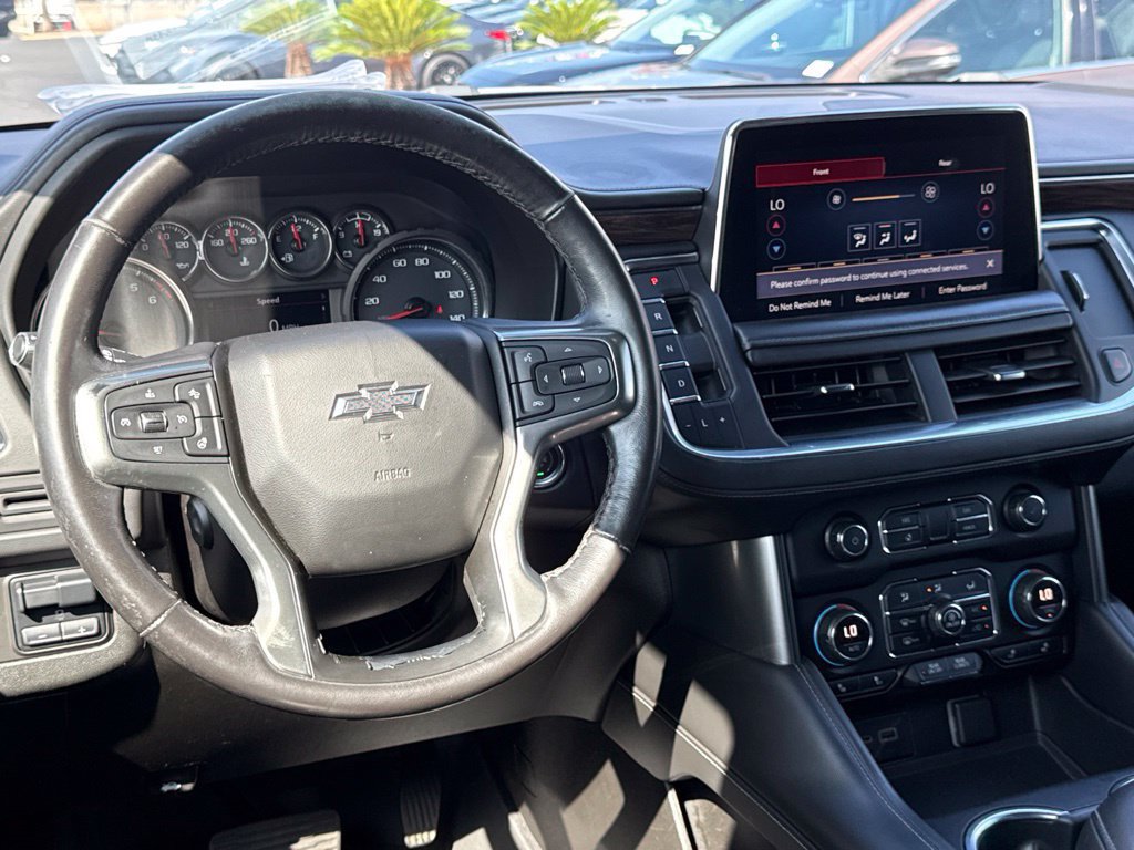 Used 2021 Chevrolet Tahoe Z71 w/ Z71 Signature Package AWD/4WD image 30