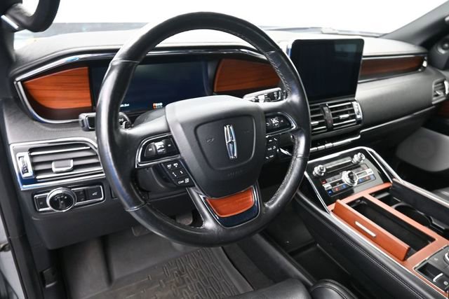 Used 2020 Lincoln Navigator Reserve w/ Luxury Package AWD/4WD image 28