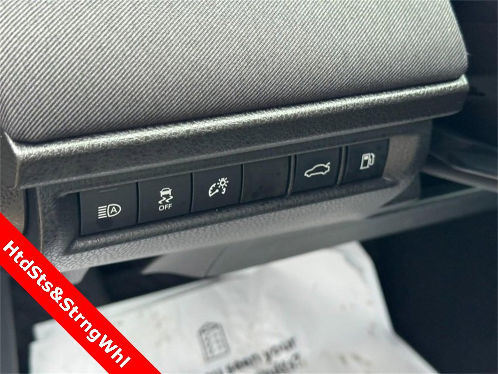 Used 2025 Toyota Camry LE image 16