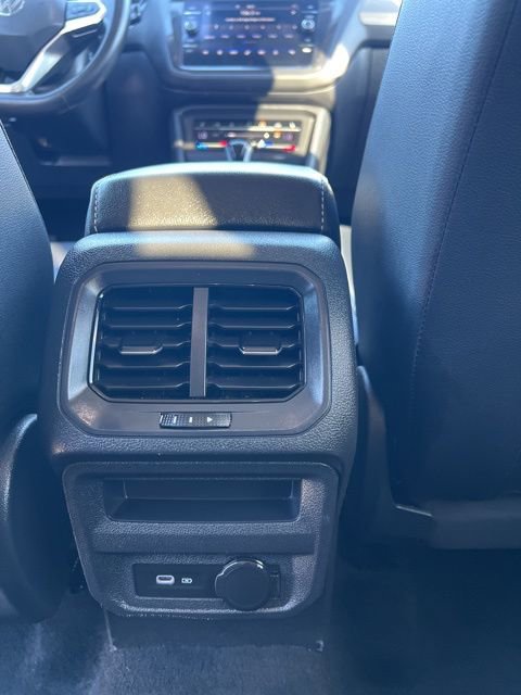Used 2024 Volkswagen Tiguan Wolfsburg Edition image 23