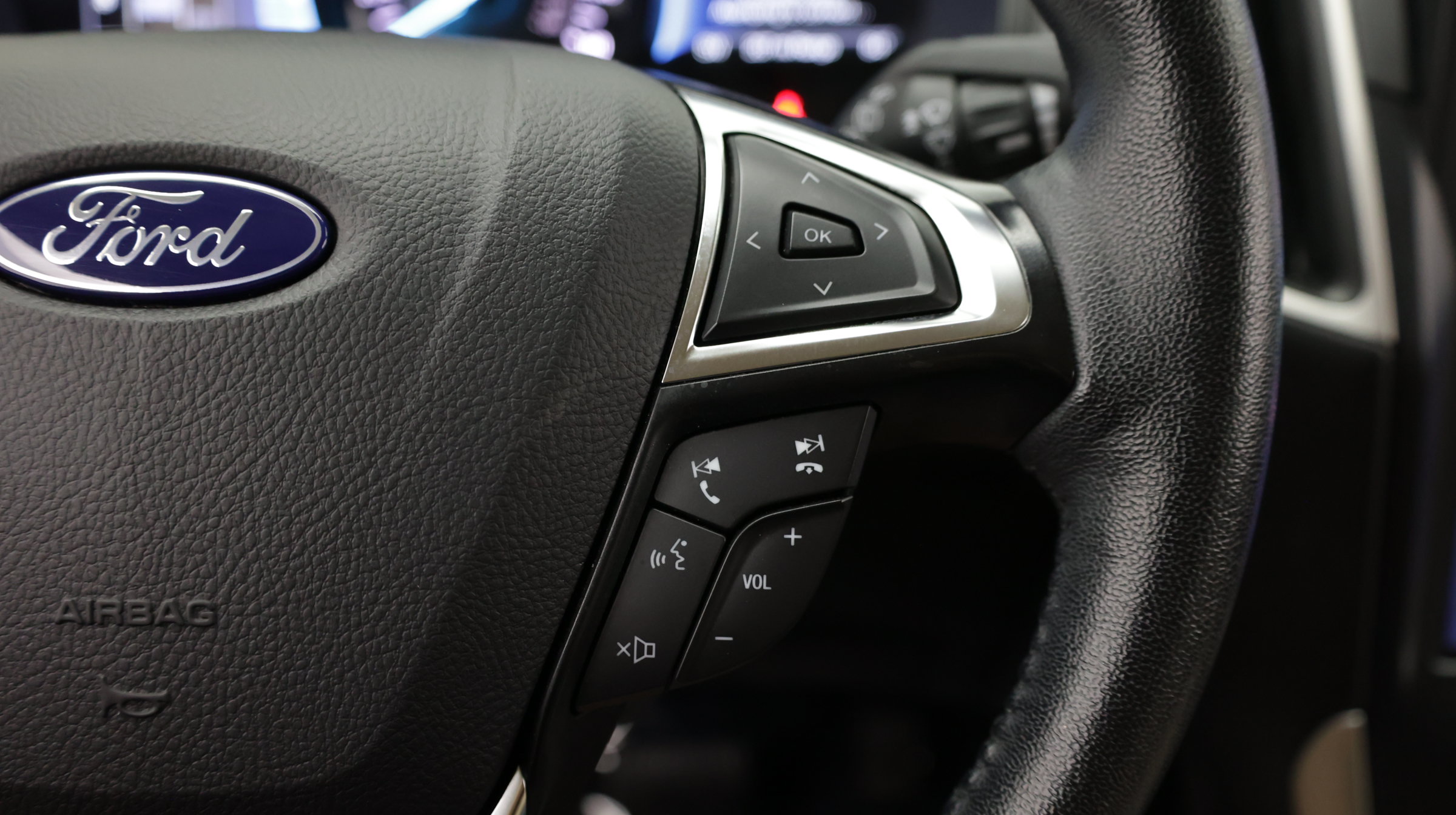 Used 2024 Ford Edge SEL AWD/4WD image 23