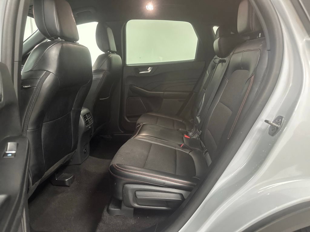 Certified 2025 Ford Escape ST-Line FWD image 18