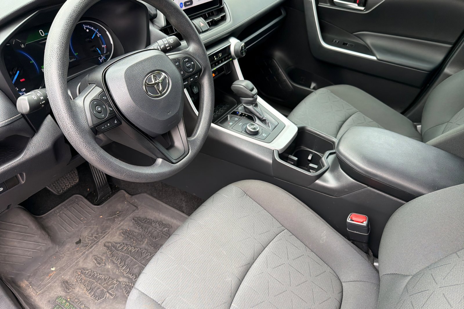 Used 2024 Toyota RAV4 AWD Hybrid image 10