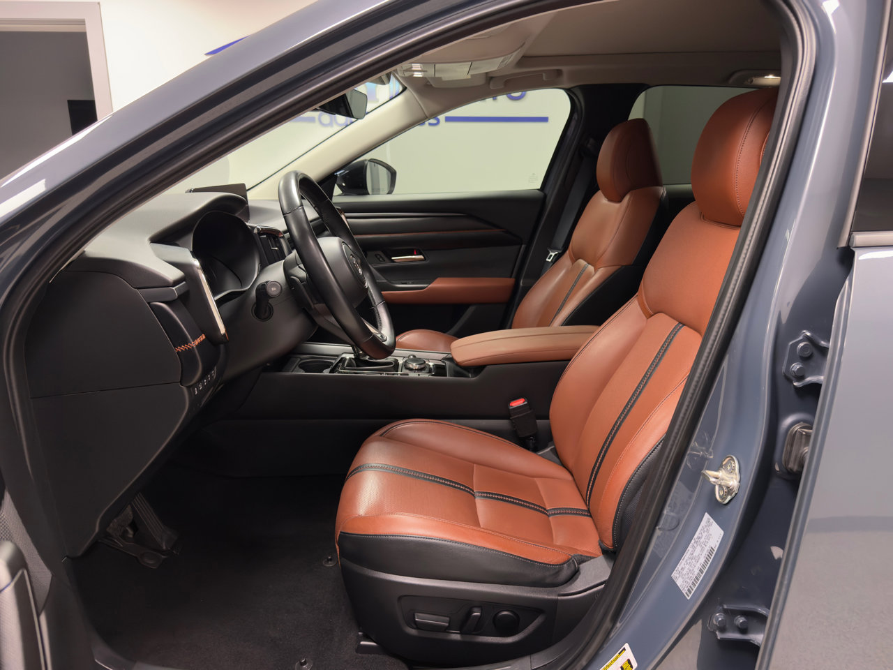 Used 2023 MAZDA CX-50 2.5 Turbo w/ Weather Package image 9