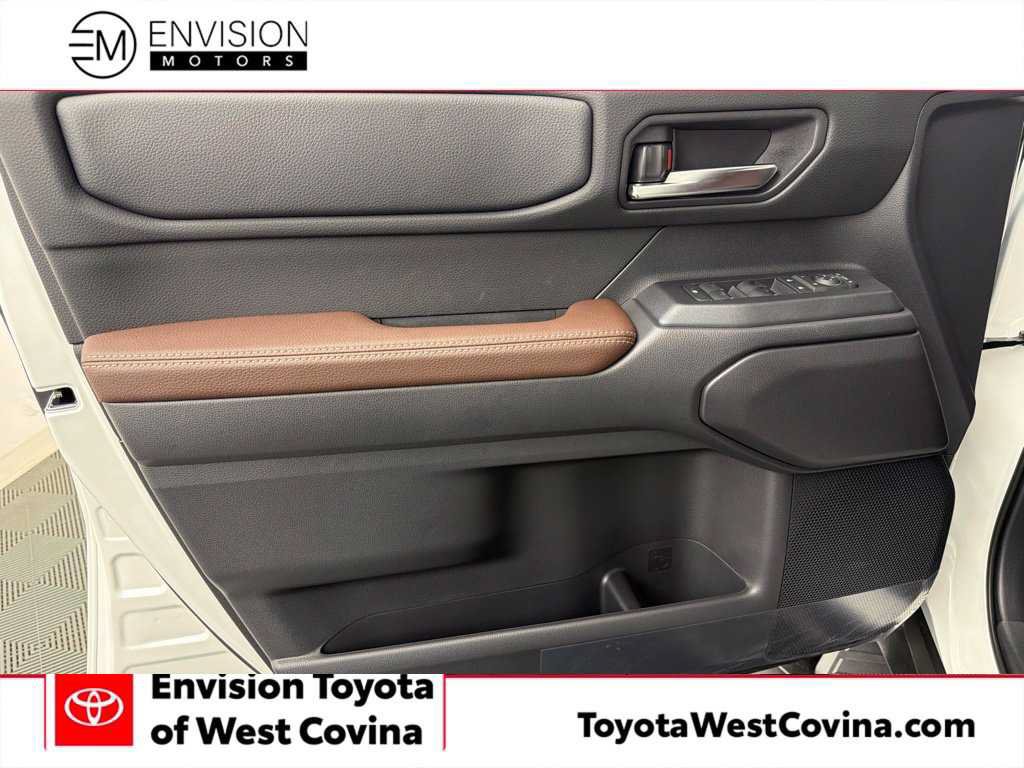 Used 2027 Toyota Land Cruiser AWD/4WD image 19