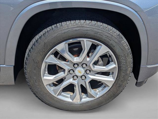 Used 2018 Chevrolet Traverse Premier w/ Driver Confidence II Package FWD image 27