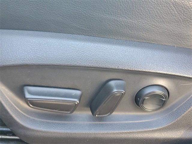 Used 2018 Toyota Camry SE image 19