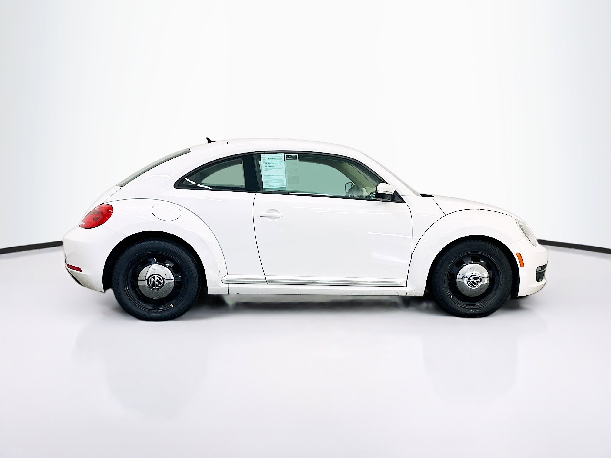 Used 2013 Volkswagen Beetle 2.5 image 10
