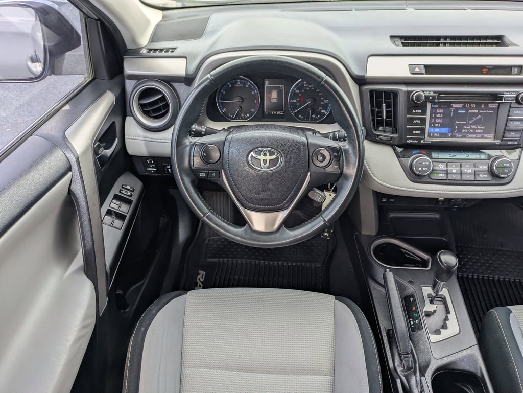 Used 2016 Toyota RAV4 XLE image 18