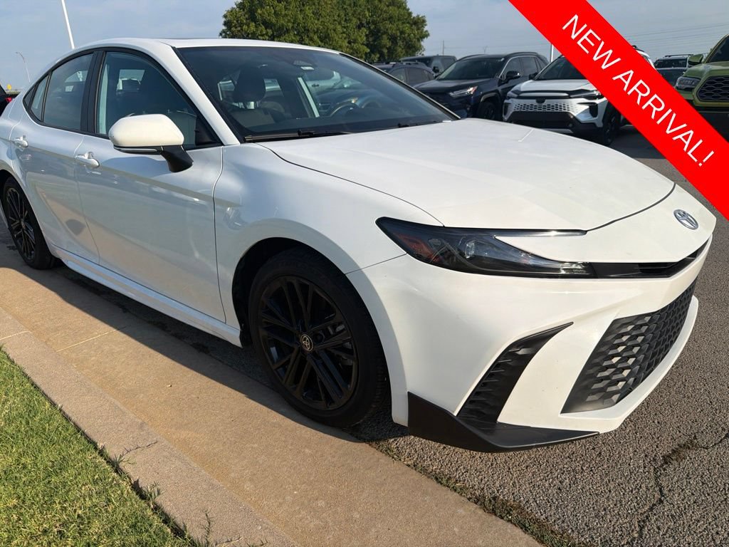 Used 2025 Toyota Camry SE w/ Multimedia Upgrade Package FWD image 3
