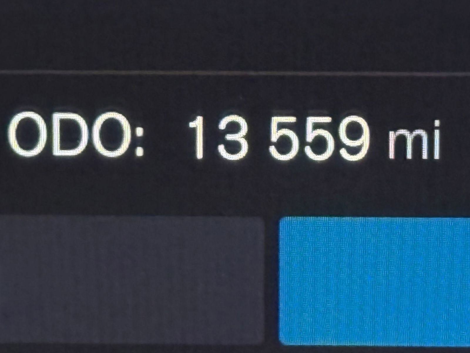 Used 2024 Volvo XC40 Recharge Ultimate w/ Protection Package Premier image 16