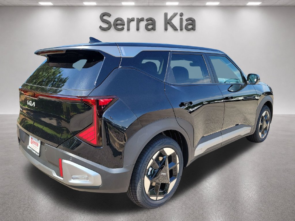 New 2027 Kia Seltos S FWD image 5