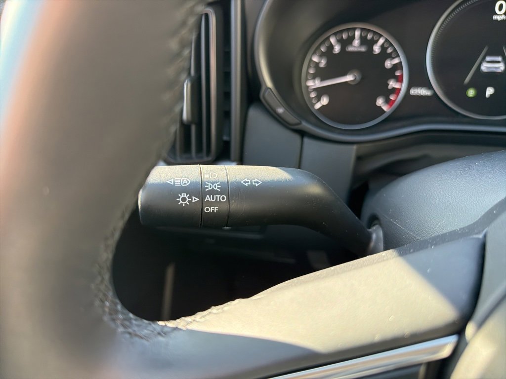 Used 2025 MAZDA CX-50 AWD 2.5 S w/ Premium Package image 14