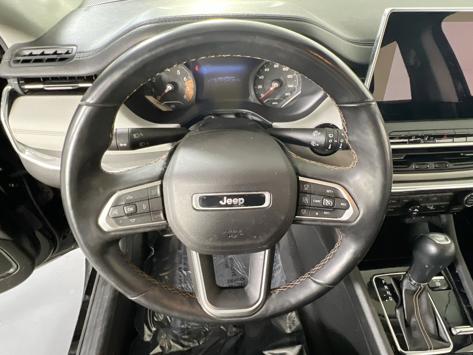 Used 2022 Jeep Compass Limited image 11