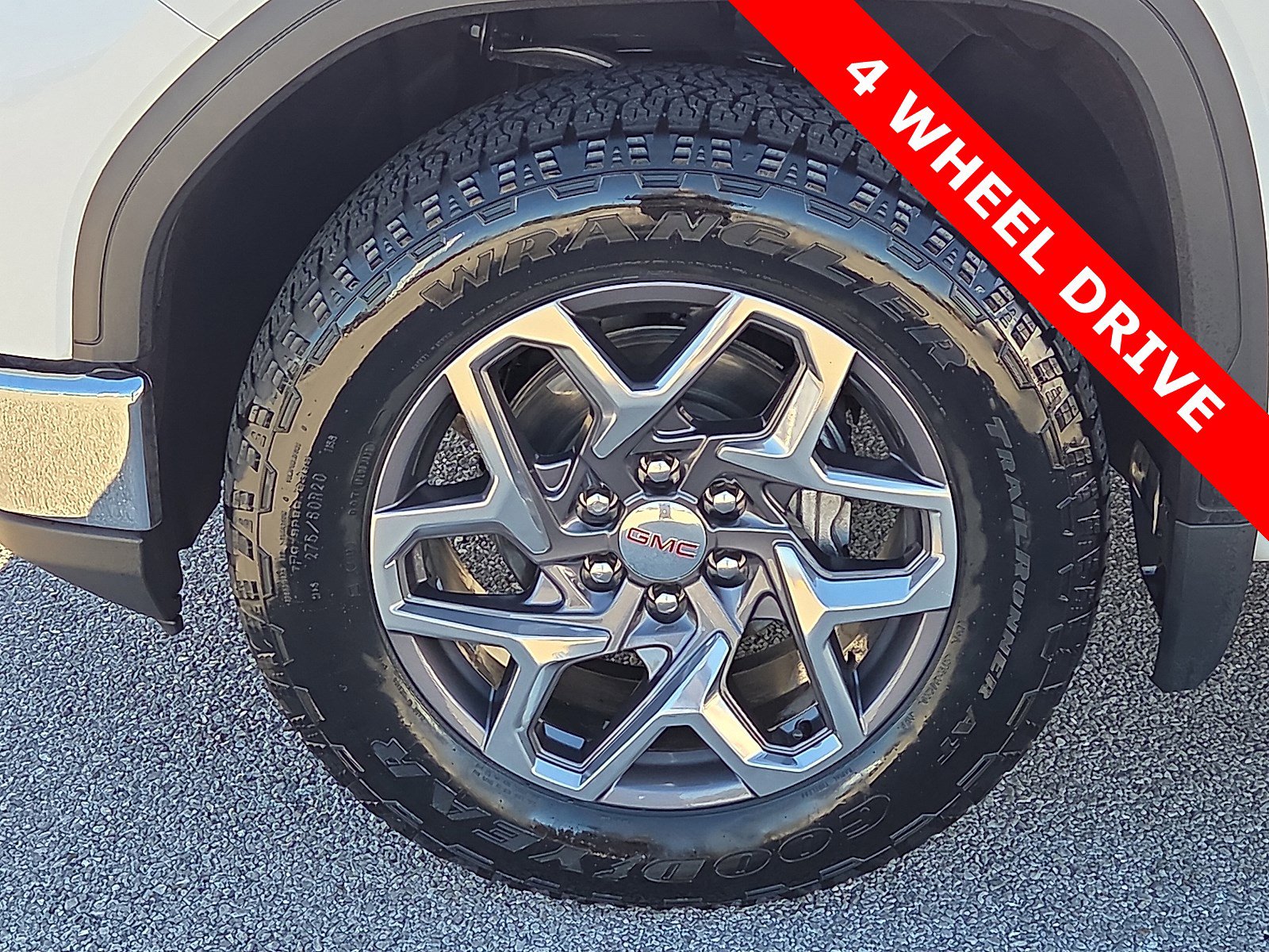 Used 2023 GMC Sierra 1500 SLT w/ SLT Convenience Package image 7