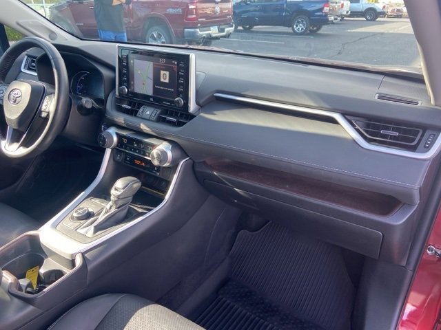 Used 2021 Toyota RAV4 Limited image 29
