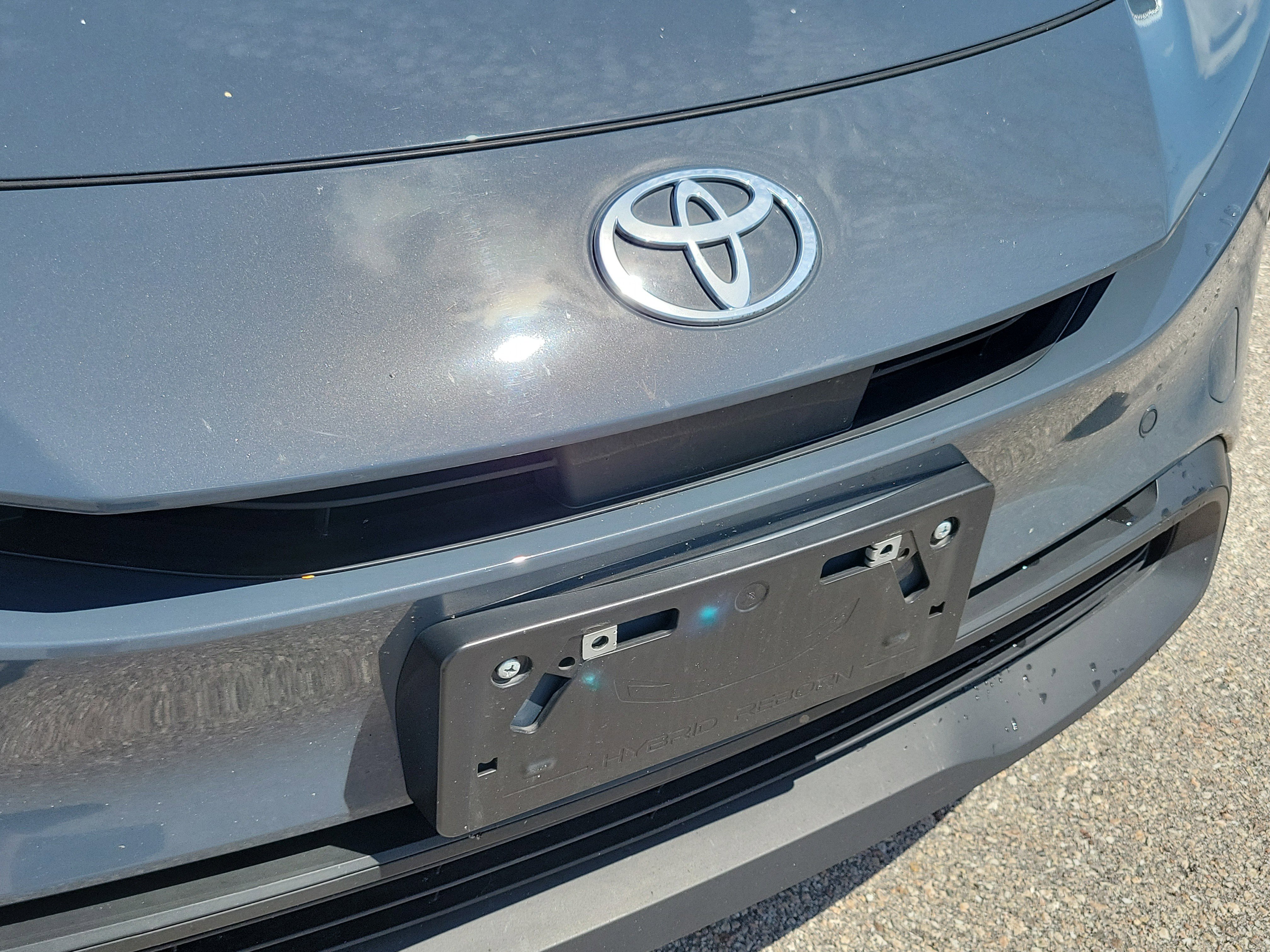 Used 2024 Toyota Prius LE FWD image 7
