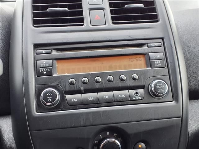 Used 2015 Nissan Versa S FWD image 32