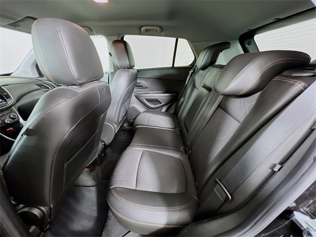 Used 2020 Chevrolet Trax LT w/ LT Convenience Package image 22