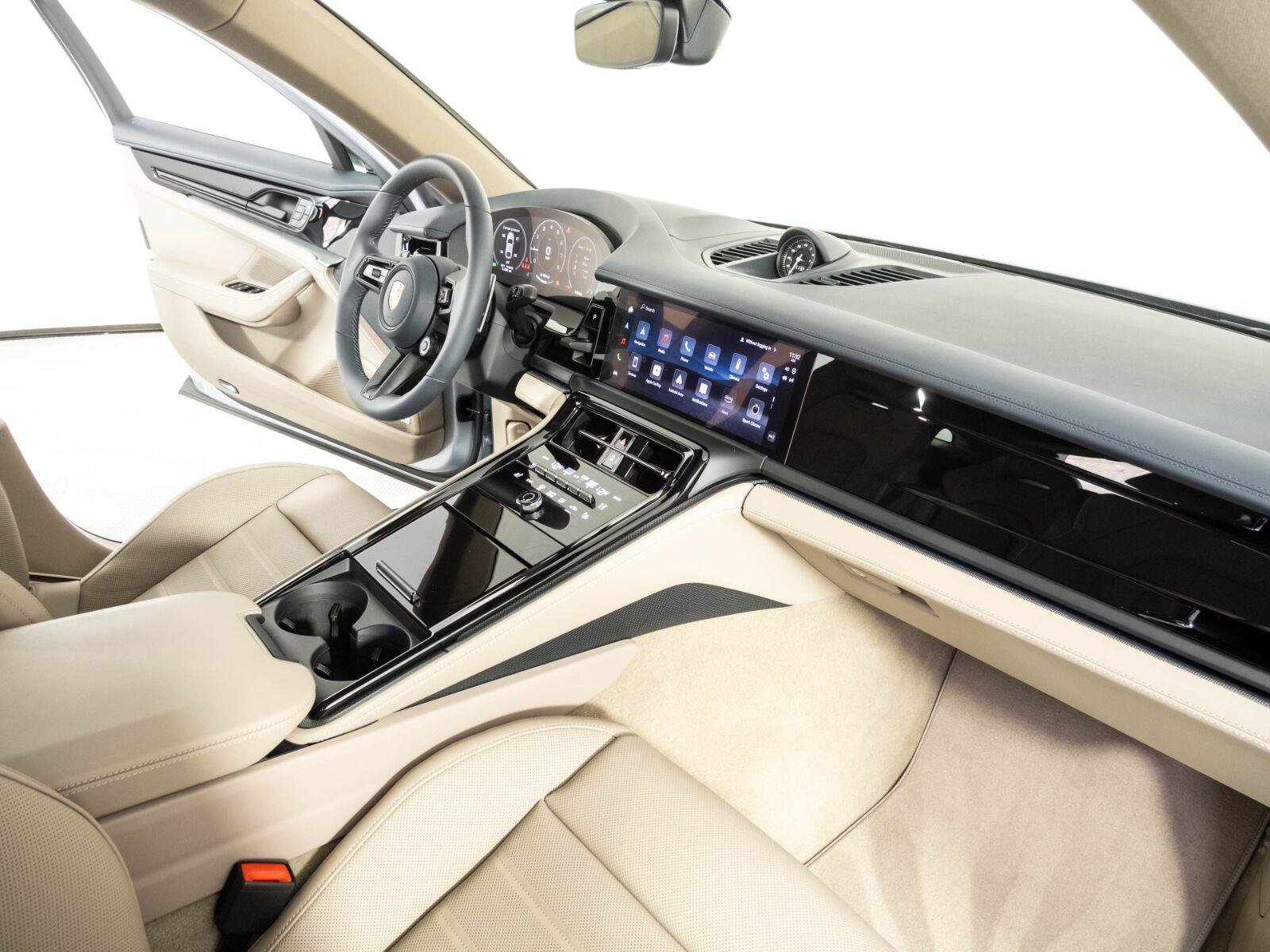 Certified 2026 Porsche Panamera 4 AWD/4WD image 25