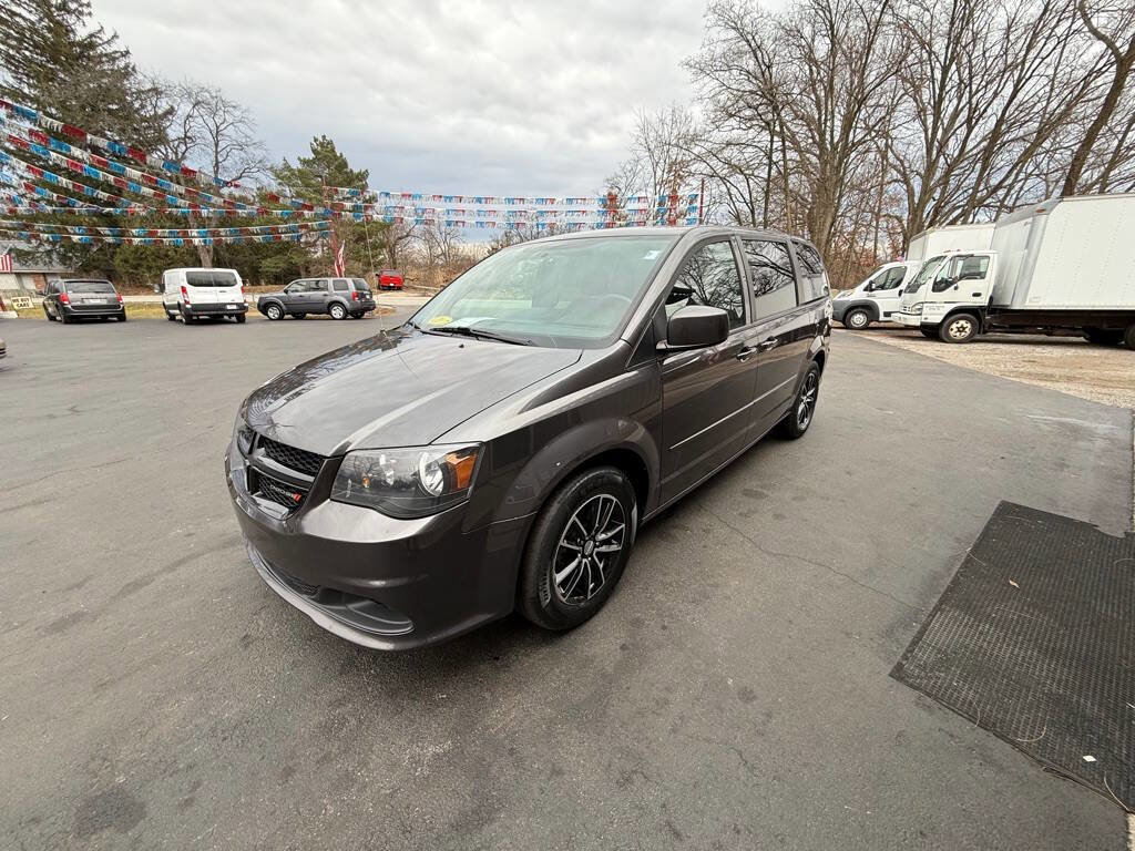 Used 2017 Dodge Grand Caravan SE image 5