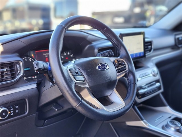Certified 2022 Ford Explorer XLT w/ Equipment Group 202A image 21