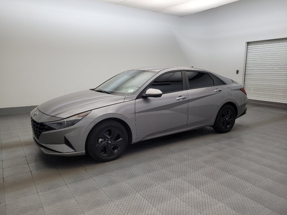 Used 2023 Hyundai Elantra Blue FWD image 2