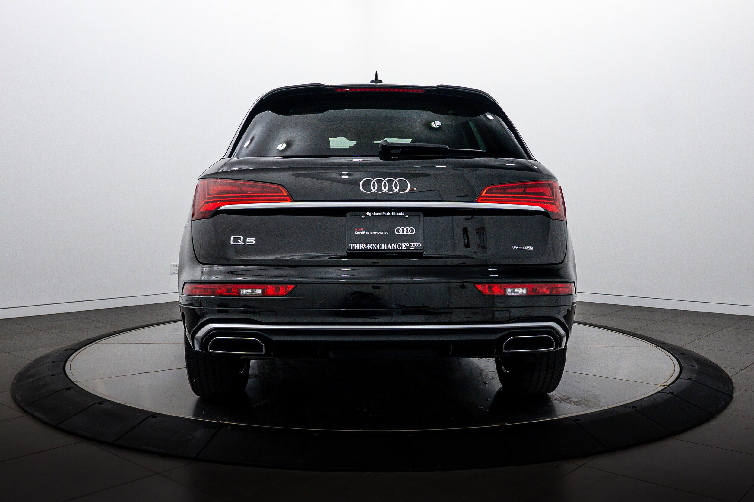 Certified 2023 Audi Q5 2.0T Premium Plus w/ Premium Plus Package AWD/4WD image 17