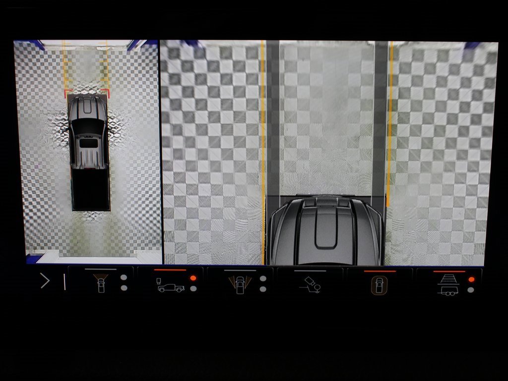 Used 2024 GMC Sierra 2500 Denali w/ Technology Package image 18