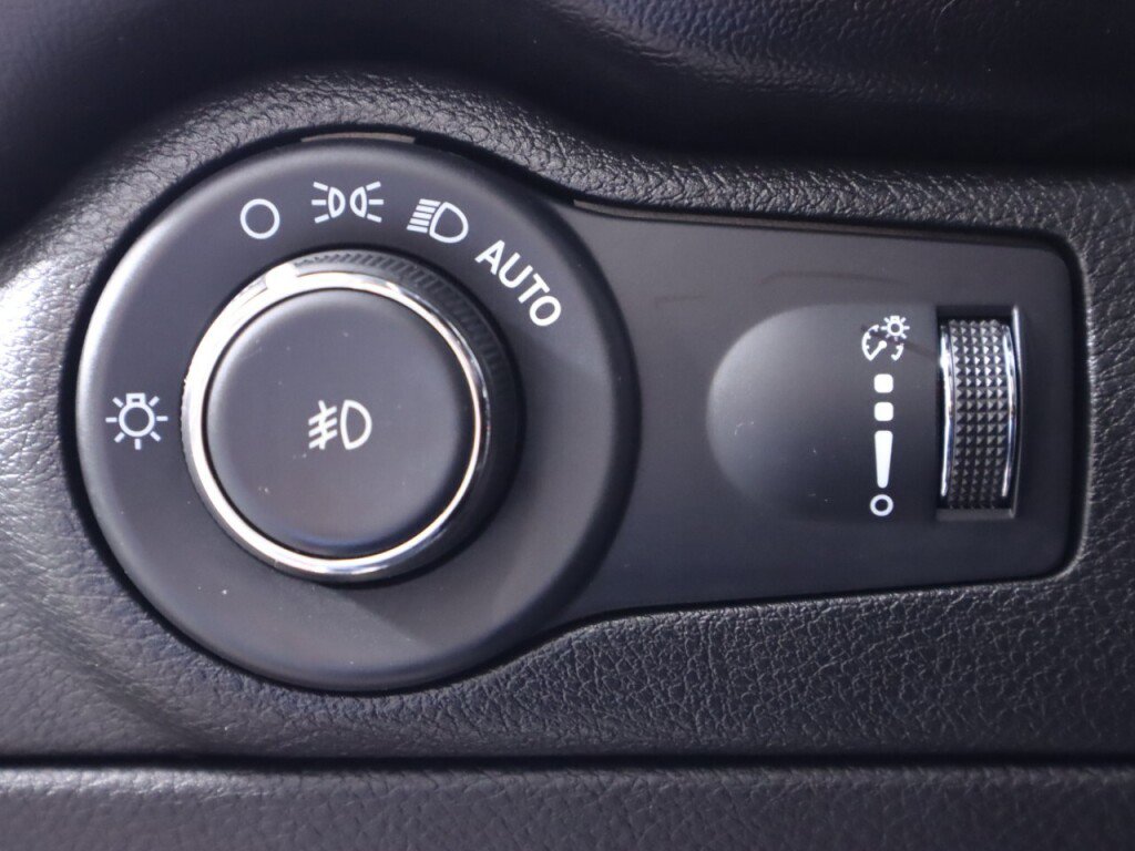 Used 2022 Dodge Durango R/T w/ Trailer Tow Group IV AWD/4WD image 10